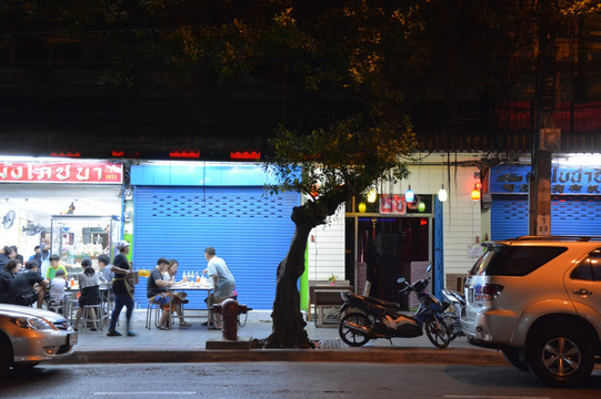 曼谷街头夜景