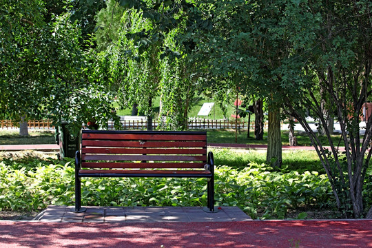 公园休闲场所 木椅 木凳 长椅
