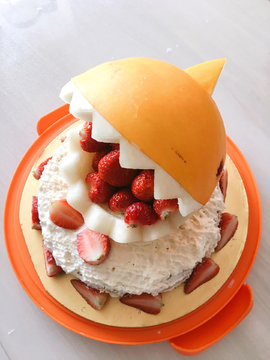 白兰鲨鱼草莓蛋糕 