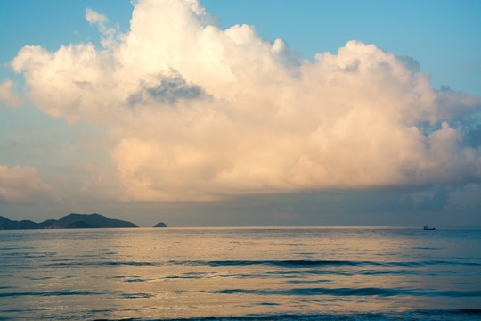 大海 天空 清晨