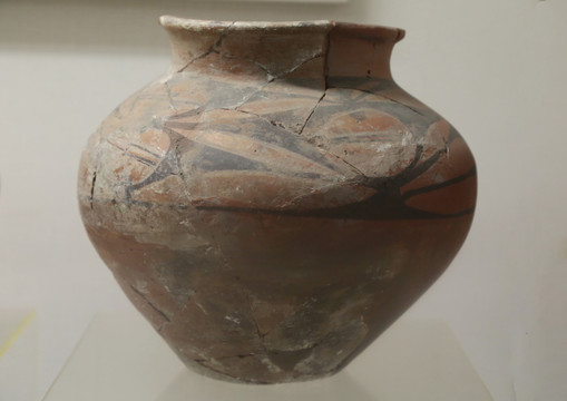 新石器时代仰韶文化彩陶罐