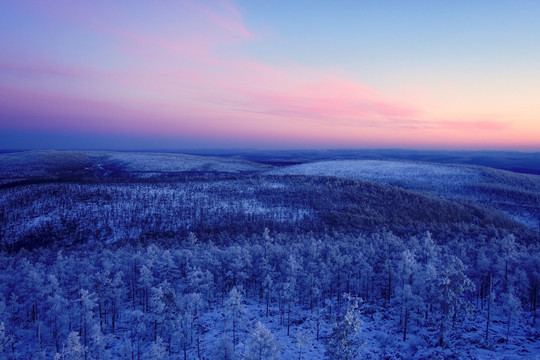 林海雪原夕阳风景