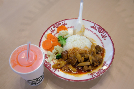 香辣牛肉笋烧饭