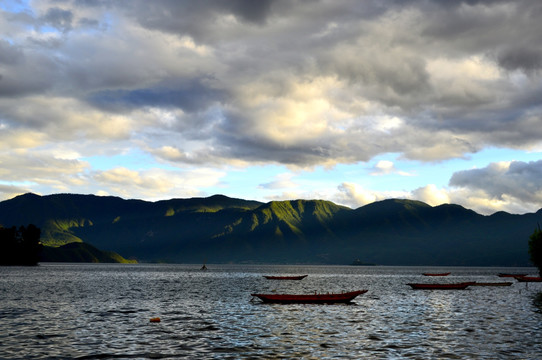 泸沽湖风光