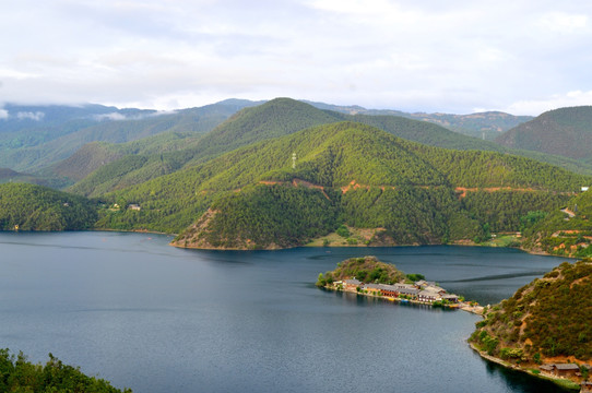 泸沽湖里格半岛