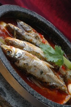 石锅童子鱼