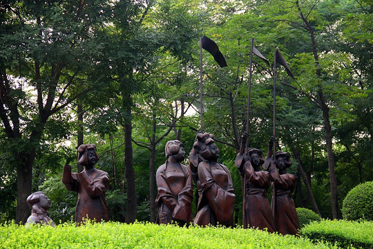 西安 曲江池遗址公园 唐朝雕像