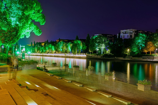 东关码头夜景