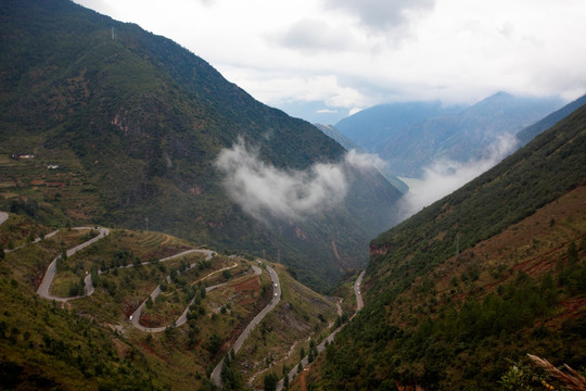 山 山路 云雾 高山景色