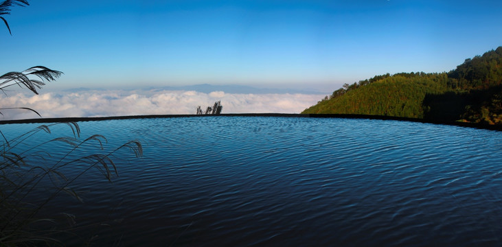 湖光山色