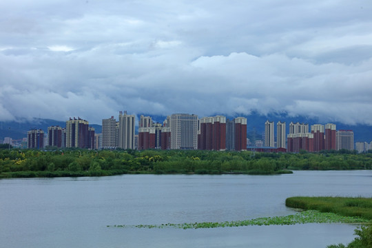 雨后乌云