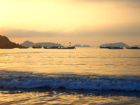 黎明的海岸