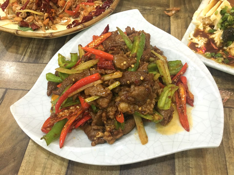 尖椒牛柳