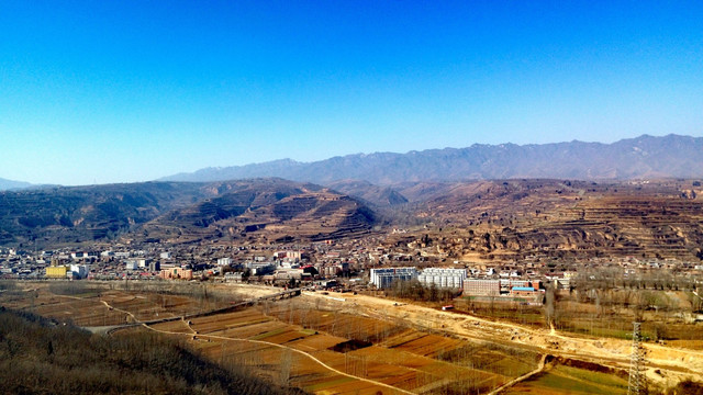 豫西山村风景