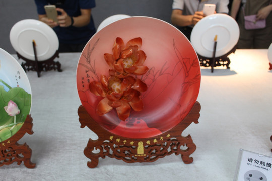 瓷器 荷花 瓷花 瓷器中的荷花