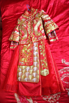 中国传统文化的新娘装