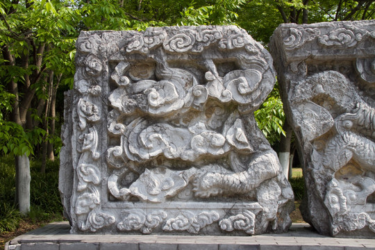 龙纹石雕构件