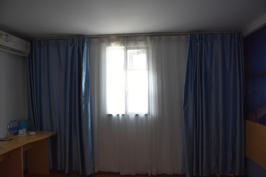窗帘 窗户