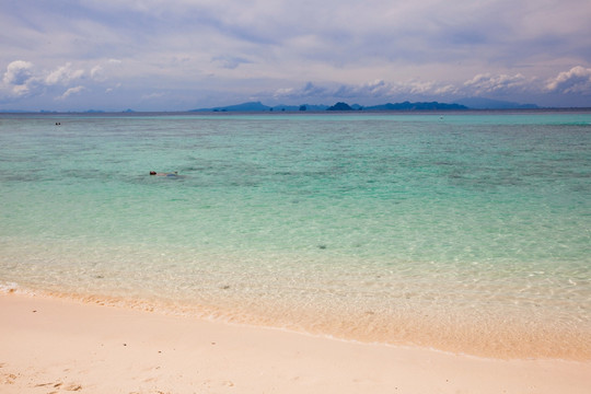 玛雅海滩及竹子岛