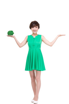 棚拍绿裙年轻女人