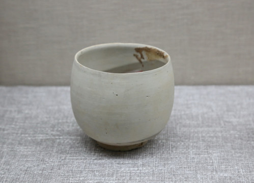 唐代白釉瓷钵