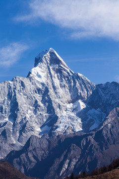 在巴郎山远眺四姑娘山