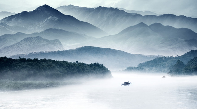 意境水墨山水