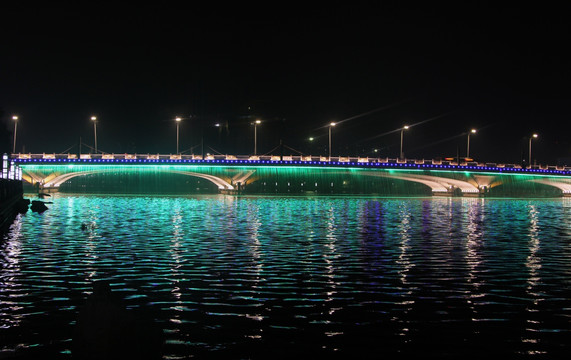 大桥夜景