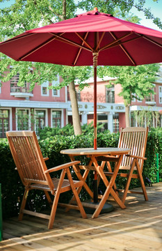 遮阳伞 咖啡厅实木桌椅
