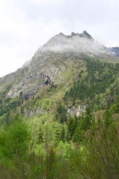 崇山峻岭 悬崖峭壁