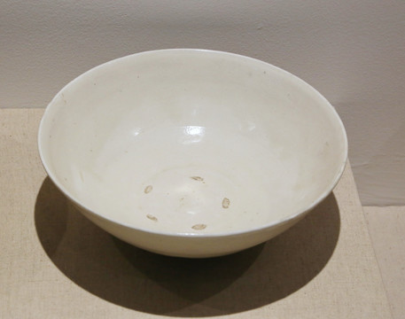 金元时期的白釉碗