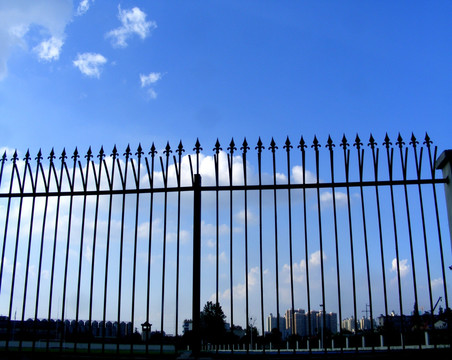 铁围栏