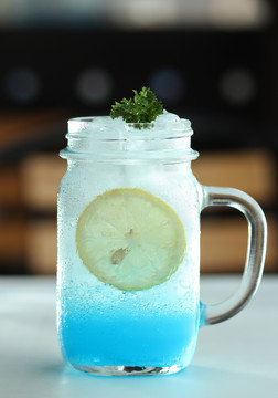 柠檬冰茶