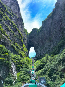 张家界天门山 天门洞