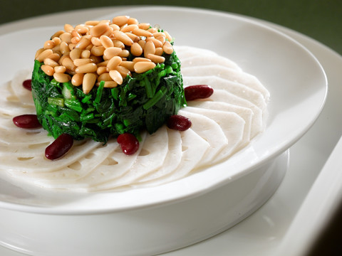 莲菜拌野菜
