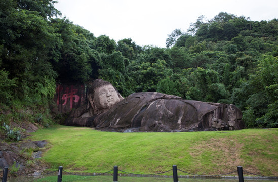 沙县淘金山卧佛