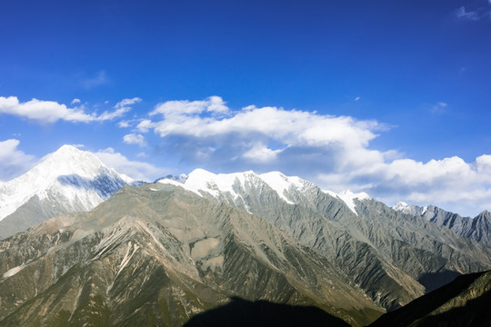 贡嘎雪山