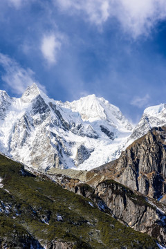 贡嘎雪山美景