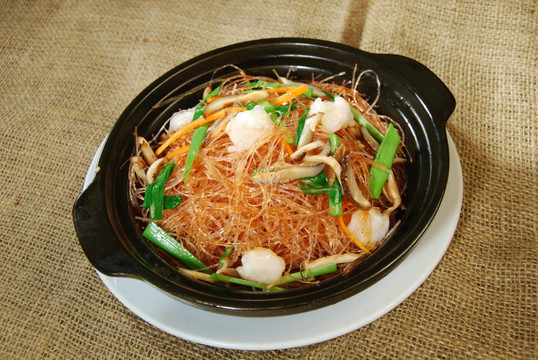 冬菇粉丝煲