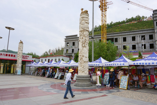 西宁塔尔寺 旅游纪念品商铺