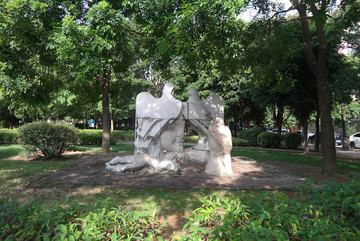 公园白鸽人像汉白玉雕像
