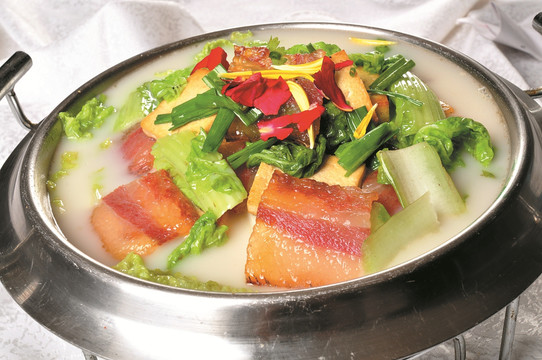 锅仔豆腐腊肉