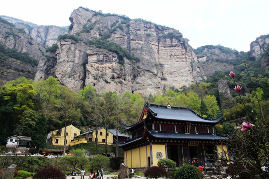 雁荡山灵岩禅寺