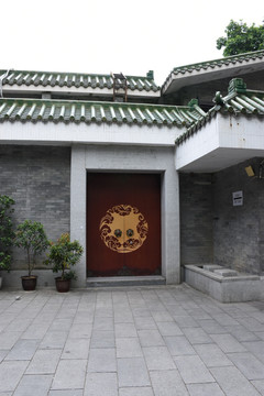 木门古宅