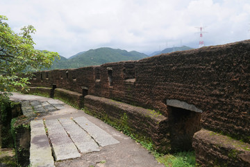 崖门古炮台景观一角