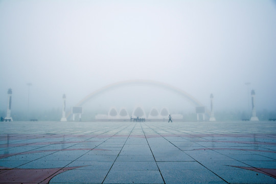 库土耳其广场的晨雾