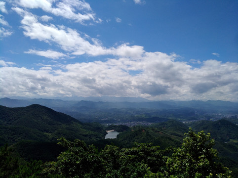信宜大仁山