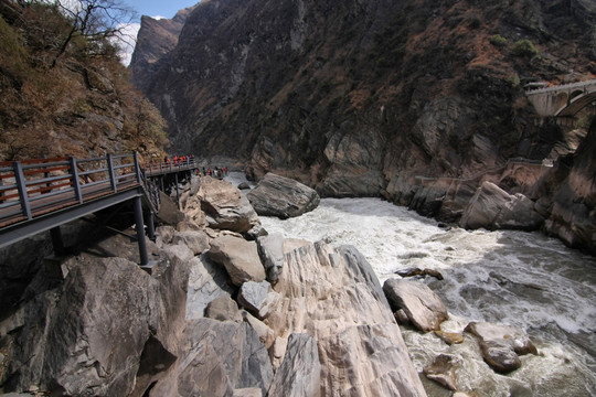 云南虎跳峡景区