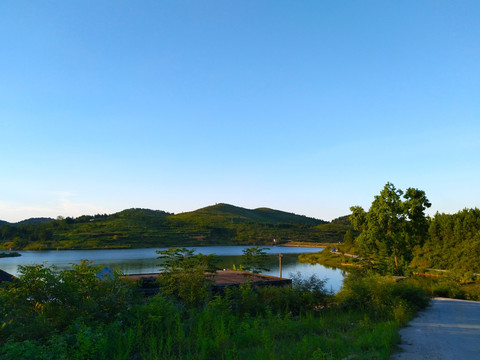 绿水青山就是金山银山