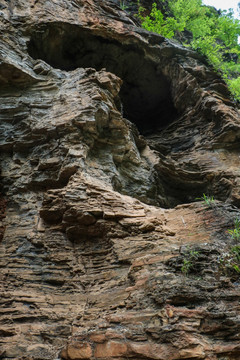 岩洞